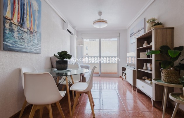 Wiederverkauf - Wohnung - Torrevieja - Center