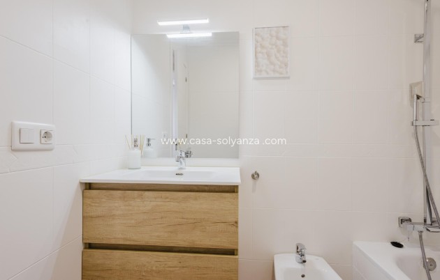 Wiederverkauf - Wohnung - Torrevieja - Center