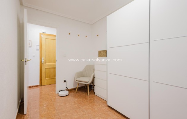 Wiederverkauf - Wohnung - Torrevieja - Center