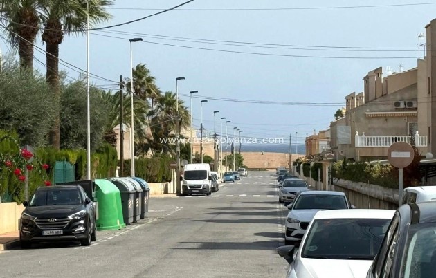 Revente - Bungalow - Torrevieja - Los Frutales