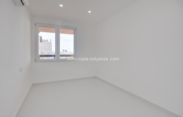 Revente - Appartement - Torrevieja - Playa De Los Naufragos