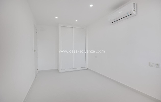 Revente - Appartement - Torrevieja - Playa De Los Naufragos