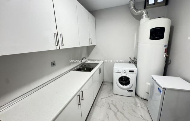 Wiederverkauf - Villa - Villamartin - Villamartín