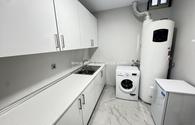 Wiederverkauf - Villa - Villamartin - Villamartín