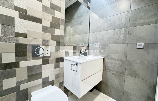 Wiederverkauf - Villa - Villamartin - Villamartín