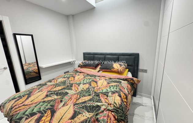 Wiederverkauf - Villa - Villamartin - Villamartín