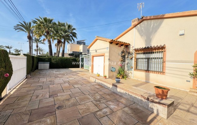 Revente - Villa - Cabo Roig