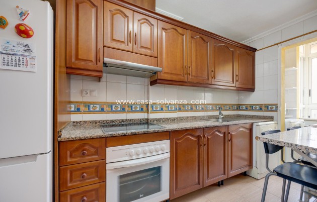 Reventa - Apartamento / piso - Torrevieja - Center