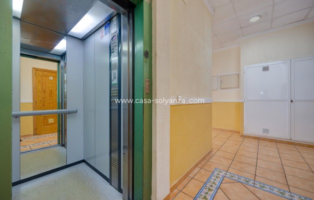 Reventa - Apartamento / piso - Torrevieja - Center