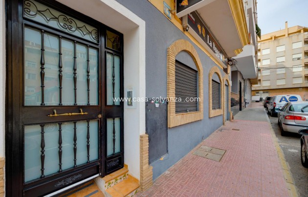 Reventa - Apartamento / piso - Torrevieja - Center