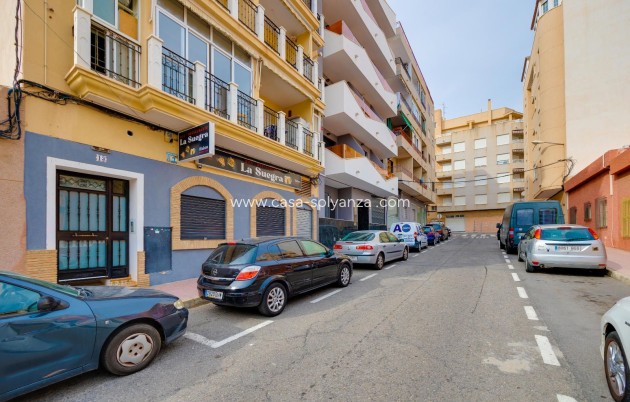 Reventa - Apartamento / piso - Torrevieja - Center