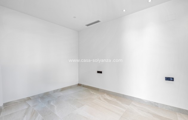 Revente - Villa - Orihuela Costa - Costa Blanca