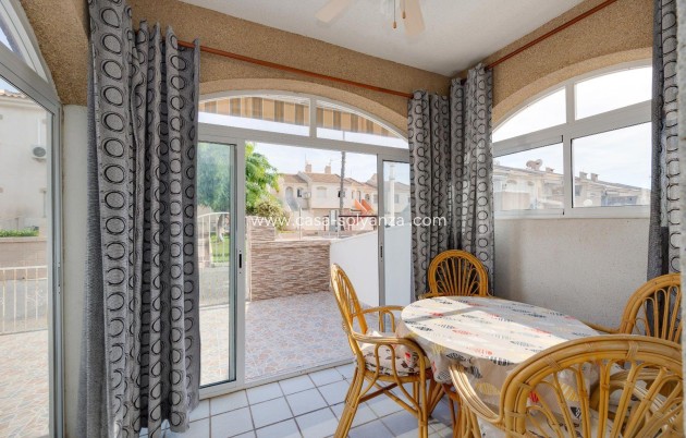 Revente - Bungalow - Torrevieja - Aguas nuevas