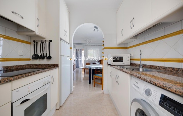 Revente - Bungalow - Torrevieja - Aguas nuevas