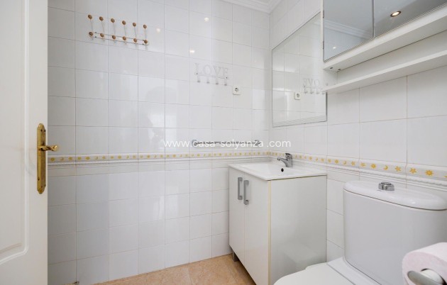 Revente - Bungalow - Torrevieja - Aguas nuevas