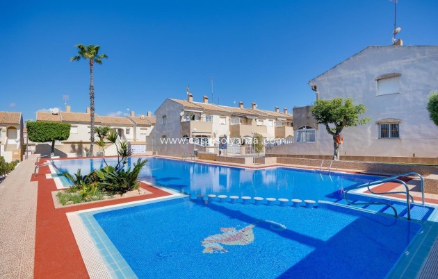 Revente - Bungalow - Torrevieja - Aguas nuevas