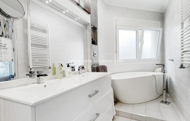 Revente - Villa - Lo Santiago - Inland