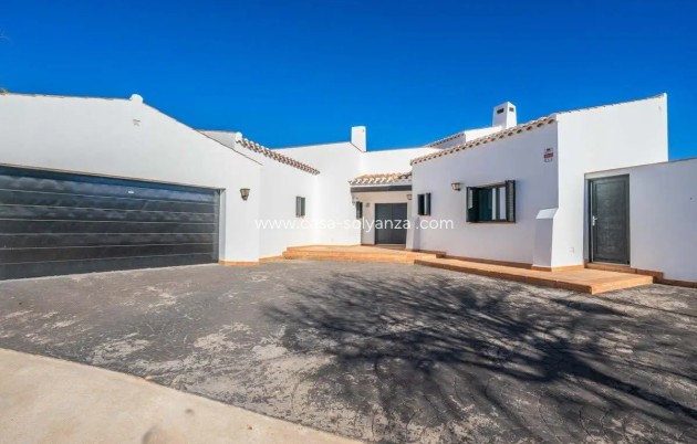 Reventa - Villa - El Valle Golf Resort - Inland