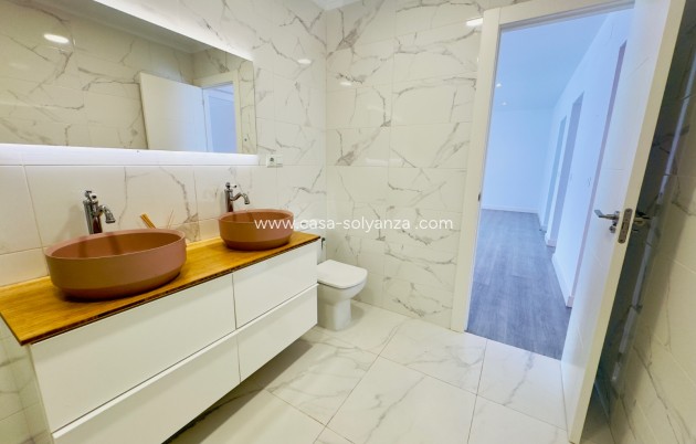 Revente - Villa - Torrevieja - Aguas nuevas