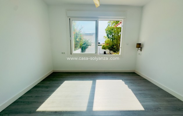 Revente - Villa - Torrevieja - Aguas nuevas