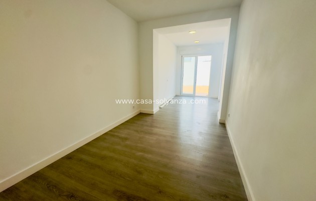 Revente - Villa - Torrevieja - Aguas nuevas