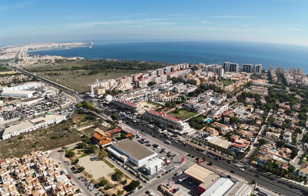 Revente - Villa - Orihuela Costa - Punta Prima