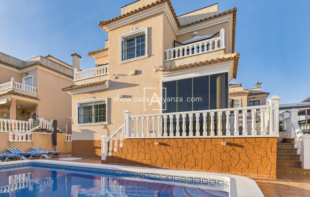 Wiederverkauf - Villa - Pinar de Campoverde