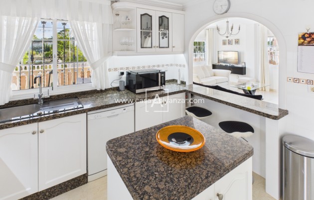 Wiederverkauf - Villa - Pinar de Campoverde