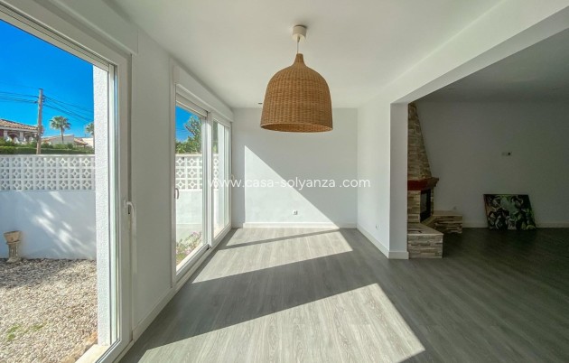 Revente - Villa - Torrevieja - Aguas nuevas