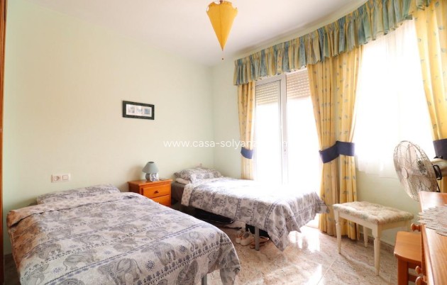 Revente - Semi-detached house - Orihuela Costa - La Zenia