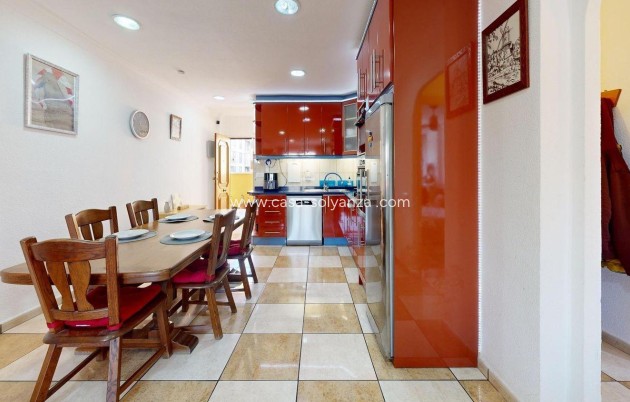 Herverkoop - Appartement / flat - Torrevieja - Puerto Deportivo