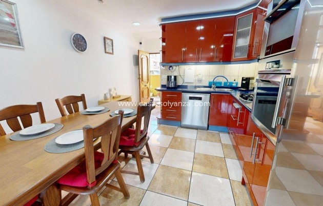 Herverkoop - Appartement / flat - Torrevieja - Puerto Deportivo