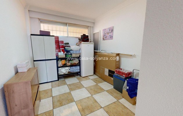 Herverkoop - Appartement / flat - Torrevieja - Puerto Deportivo