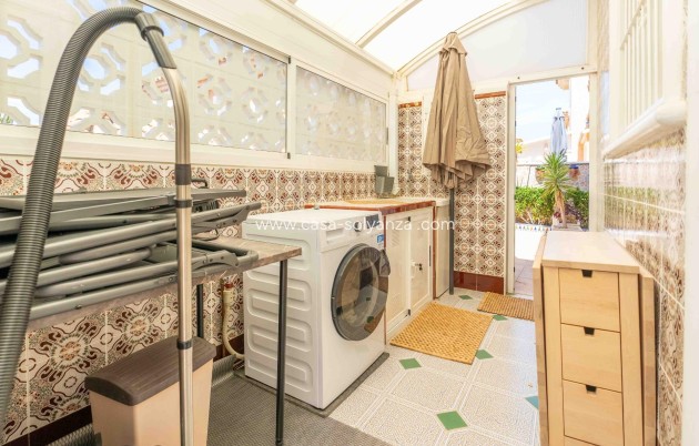 Revente - Villa - Orihuela Costa - Punta Prima