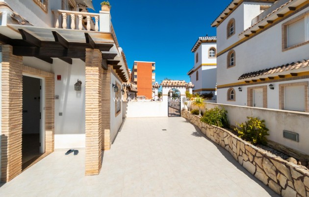 Herverkoop - Villa - Torrevieja - La Mata