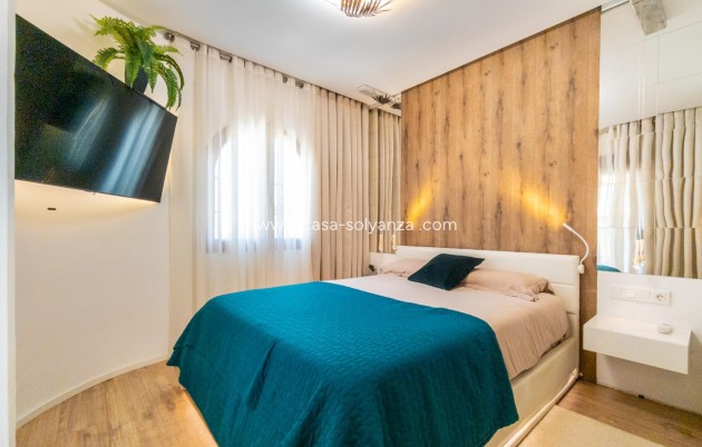 Revente - Villa - Torrevieja - El chaparral