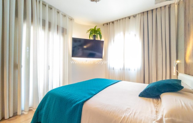 Revente - Villa - Torrevieja - El chaparral