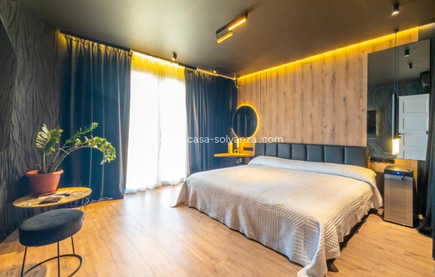 Revente - Villa - Torrevieja - El chaparral