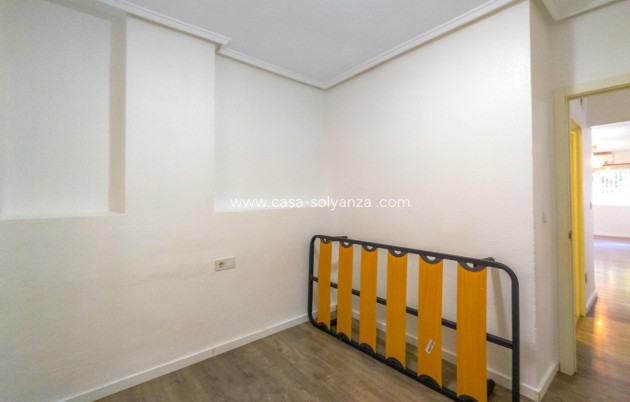 Resale - Apartment / flat - Torrevieja