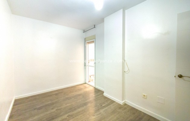 Resale - Apartment / flat - Torrevieja