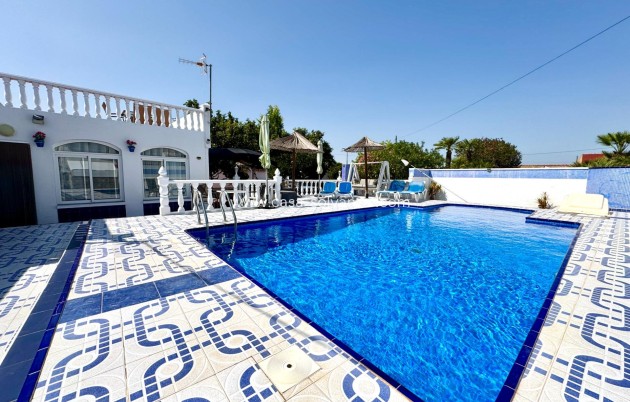 Revente - Villa - Dolores - Comunidad Valenciana