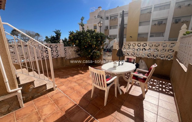 Wiederverkauf - Stadthaus - Villamartin - Villamartín