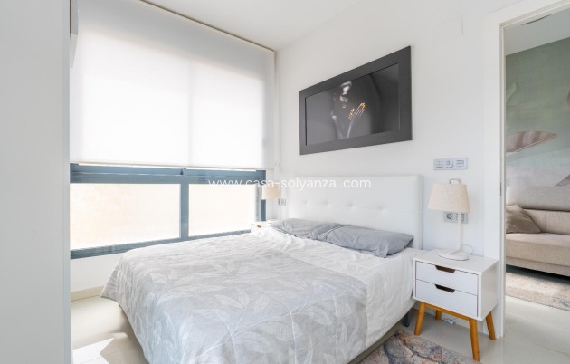 Resale - Apartment / flat - Torrevieja - Estacion de autobuses