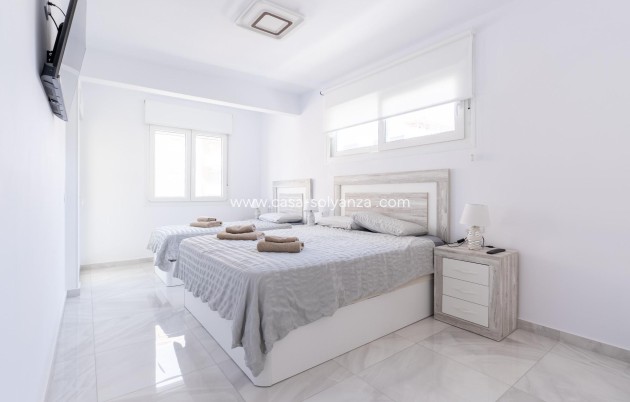 Herverkoop - Herenhuis - Torrevieja - Punta Prima