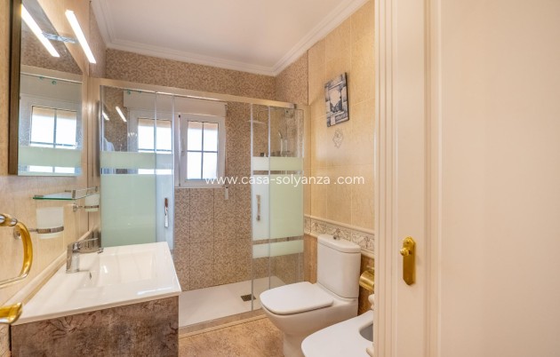 Revente - Villa - Torrevieja - El chaparral