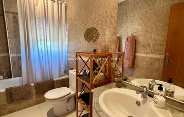 Wiederverkauf - Villa Detached - Los Montesinos