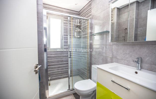 Wiederverkauf - Wohnung - Villamartin - Villamartín