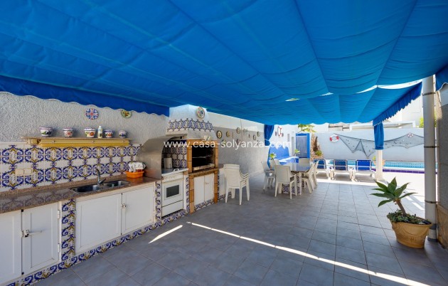 Reventa - Villa - Orihuela Costa - La Regia