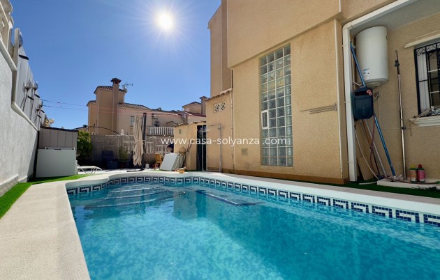 Resale - Villa - Orihuela Costa - Costa Blanca