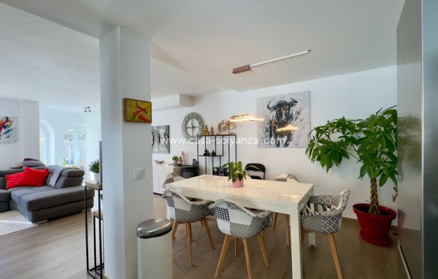 Resale - Villa - Orihuela Costa - Costa Blanca